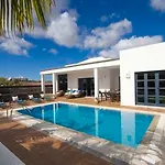Mamma Mia Otel Playa Blanca